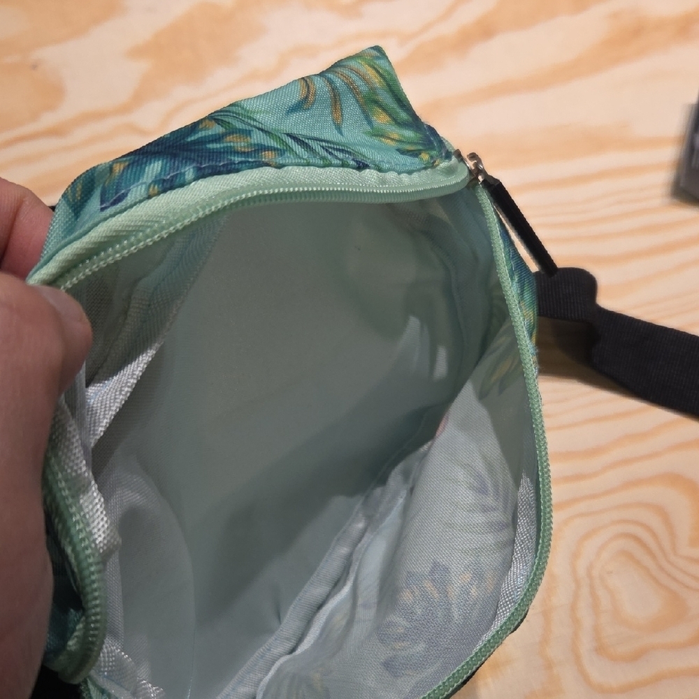Unisex Tropical Green Bacardi Fanny Pack - Picture 4 of 4